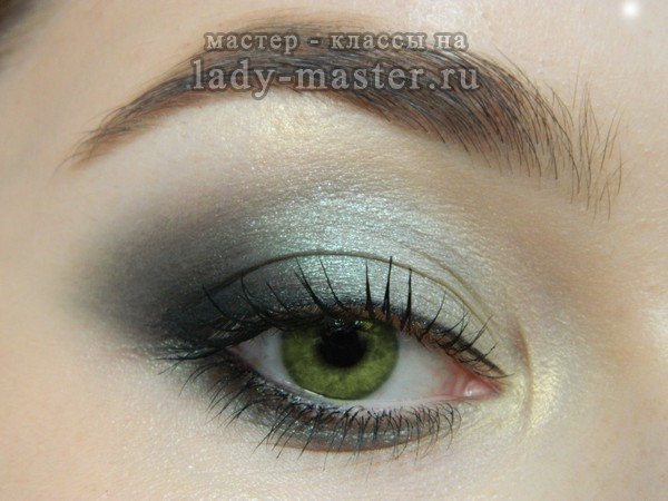 макияж с зелеными тенями, фото