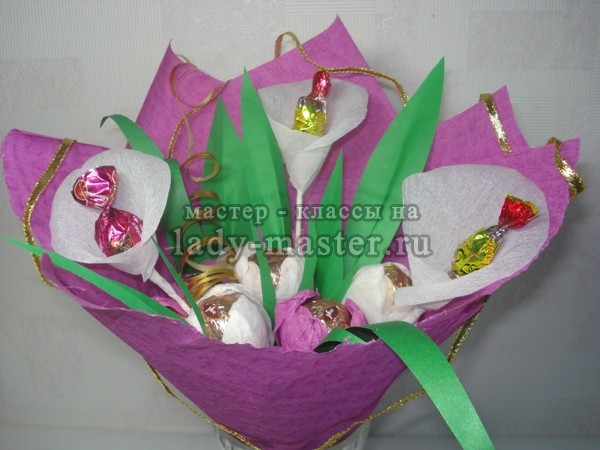 Мини Букет с тюльпанами из конфет. Поделки и подарки своими руками.