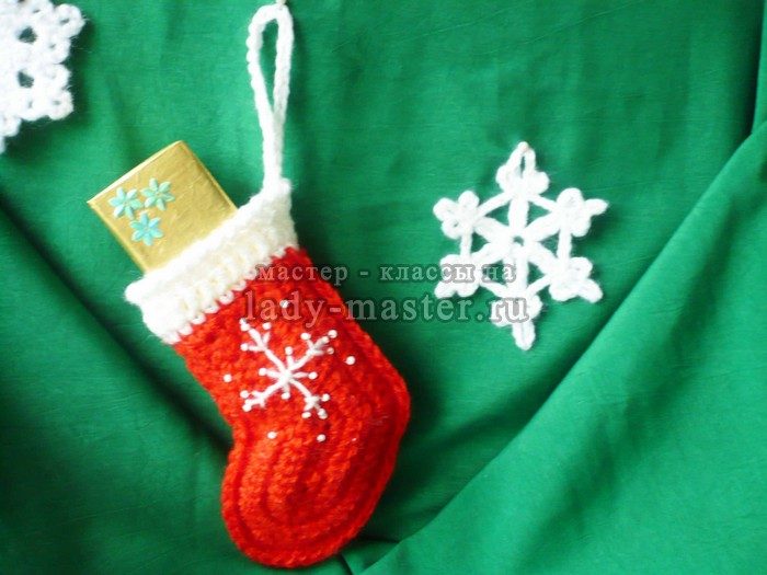 Новогодние носки для подарков крючком