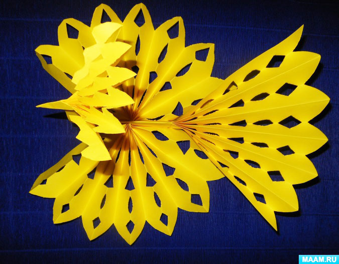 Золотая птица счастья в технике оригами